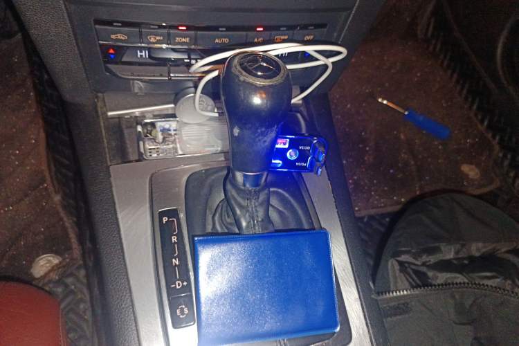 Used Mercedes-Benz E-Class 2010 E 260 CGI Coupe Gear Lever