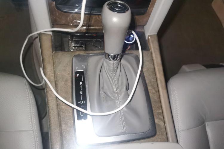Used Mercedes-Benz E-Class 2010 E 200 CGI Elegant Model Gear Lever