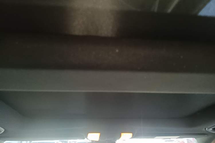 Used Mercedes-Benz E-Class 2010 E 300 L Fashion Model Headliner