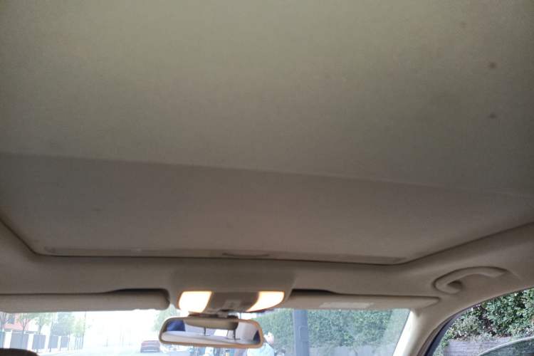 Used Mercedes-Benz E-Class 2010 E 200 CGI Elegant Model Headliner