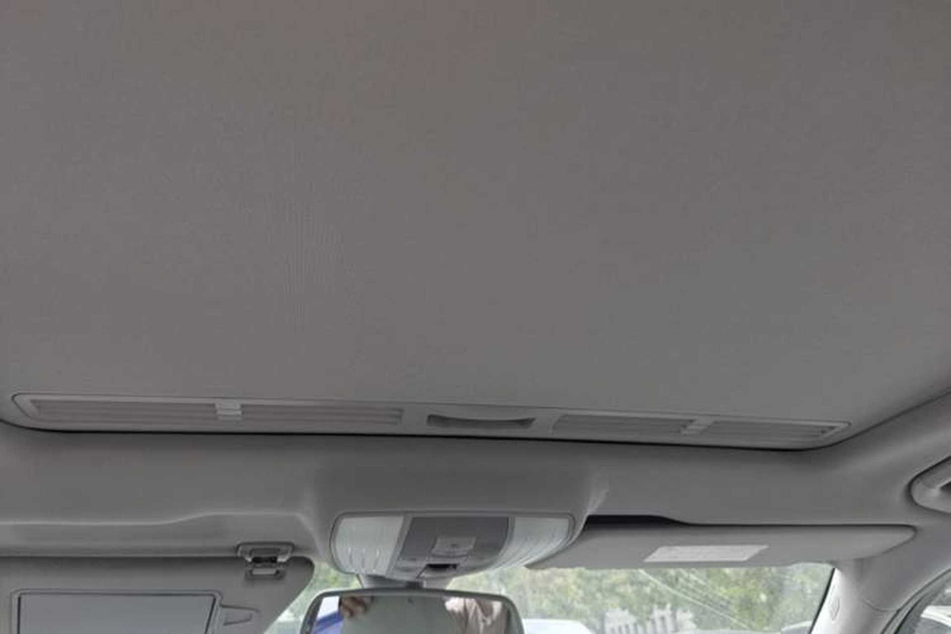 Used Mercedes-Benz E-Class 2010 E 200 CGI Elegant Model Headliner