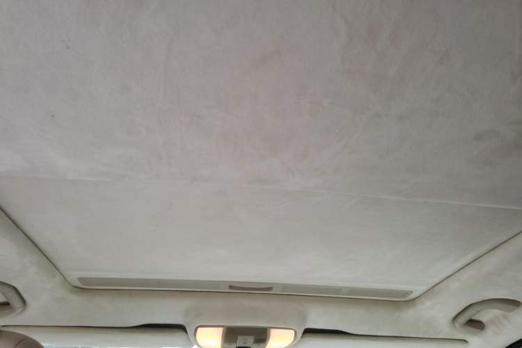Used Mercedes-Benz E-Class 2010 E 260 L CGI Elegant Model Headliner