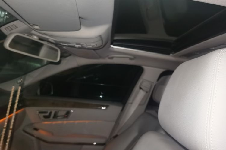 Used Mercedes-Benz E-Class 2010 E 200 CGI Elegant Model Headliner