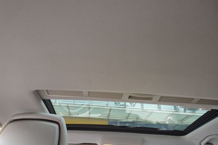 Used Mercedes-Benz E-Class 2010 E 200 CGI Elegant Model Headliner
