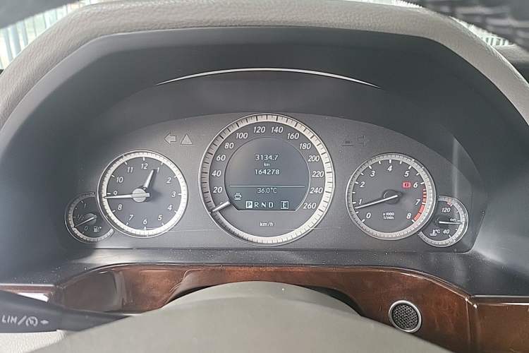 Used Mercedes-Benz E-Class 2010 E 260 L CGI Elegant Model Instrument Cluster