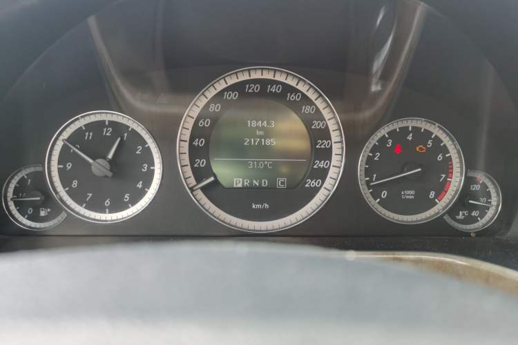 Used Mercedes-Benz E-Class 2010 E 200 CGI Elegant Model Instrument Cluster