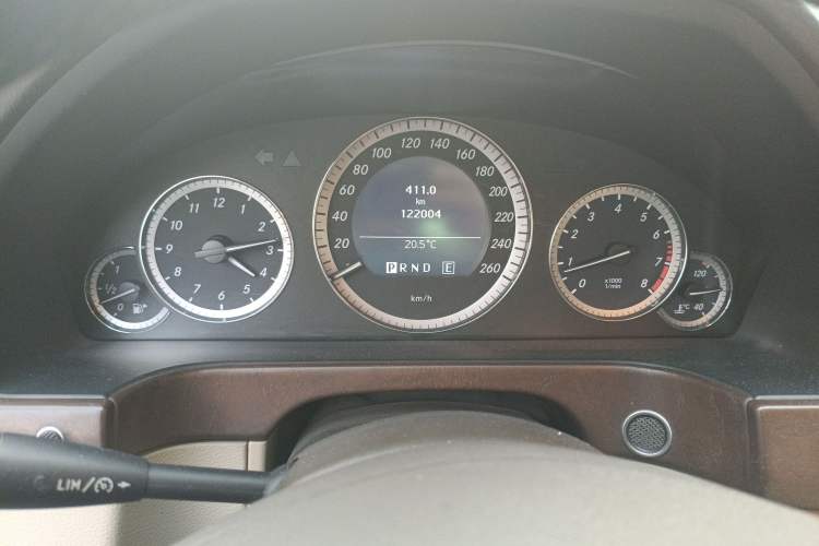 Used Mercedes-Benz E-Class 2010 E 200 CGI Elegant Model Instrument Cluster
