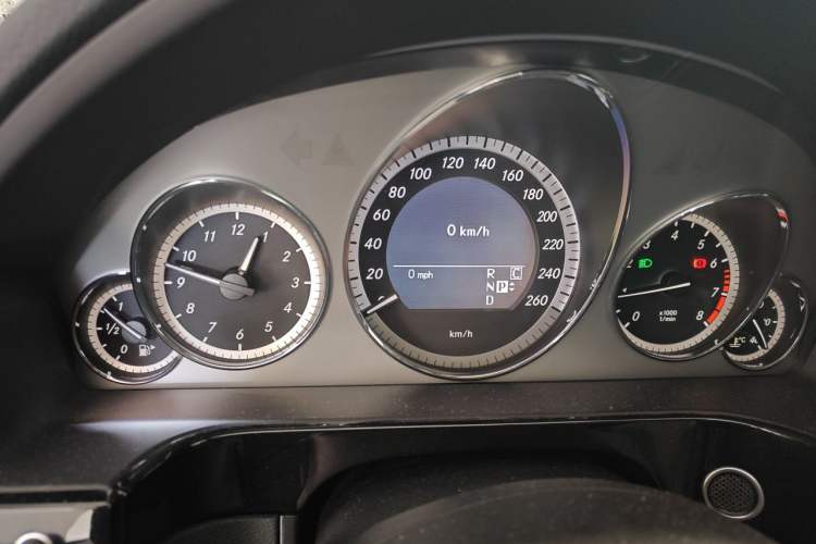 Used Mercedes-Benz E-Class 2010 E 300 Elegant Luxury Edition Instrument Cluster