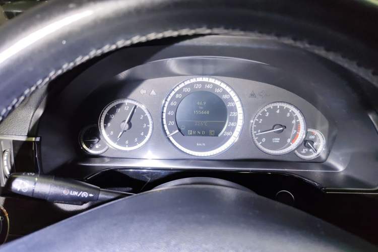 Used Mercedes-Benz E-Class 2010 E 260 CGI Fashion Model Instrument Cluster