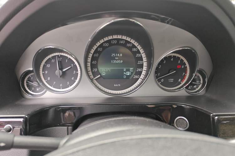 Used Mercedes-Benz E-Class 2010 E 300 L Fashion Model Instrument Cluster