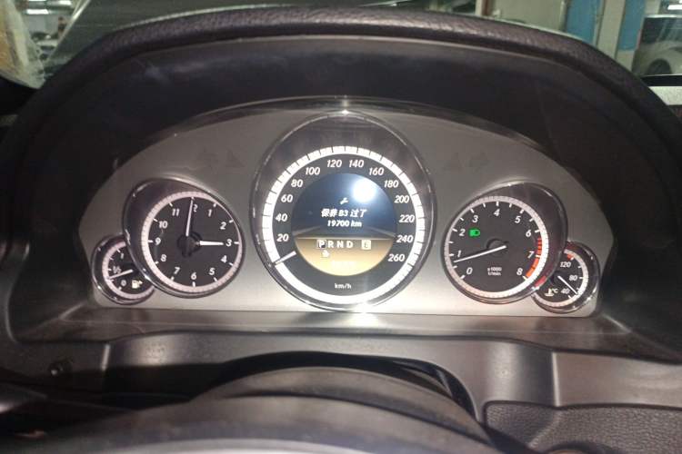 Used Mercedes-Benz E-Class 2010 E 260 CGI Coupe Instrument Cluster