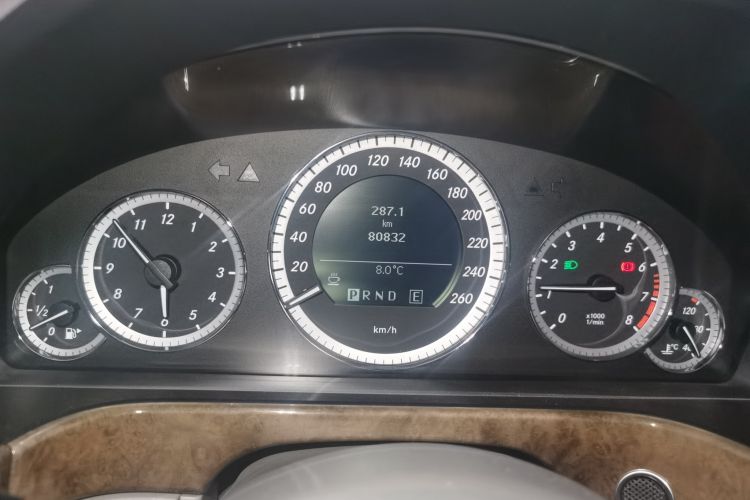 Used Mercedes-Benz E-Class 2010 E 200 CGI Elegant Model Instrument Cluster