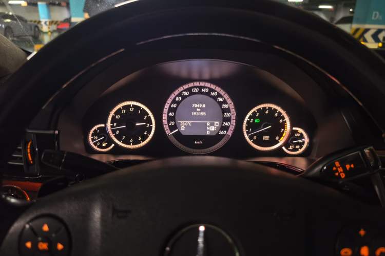 Used Mercedes-Benz E-Class 2010 E 300 Fashion Luxury Edition Instrument Cluster