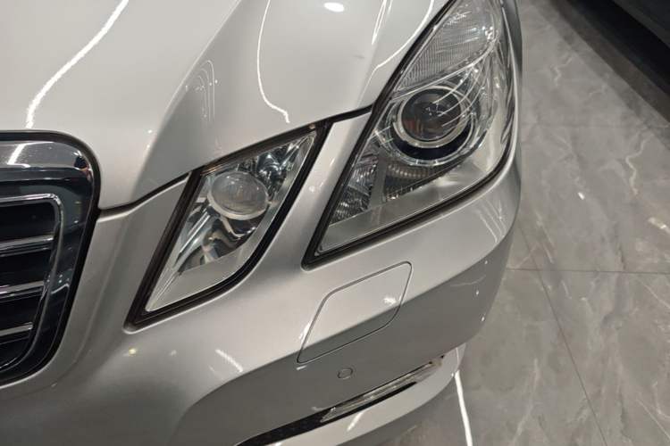 Used Mercedes-Benz E-Class 2010 E 300 Fashion Luxury Edition Left Front Headlight
