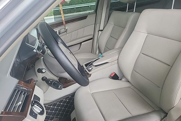 Used Mercedes-Benz E-Class 2010 E 260 L CGI Elegant Model Left Front Seat