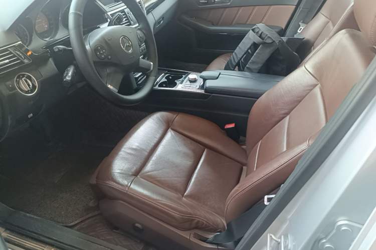 Used Mercedes-Benz E-Class 2010 E 300 L Fashion Model Left Front Seat