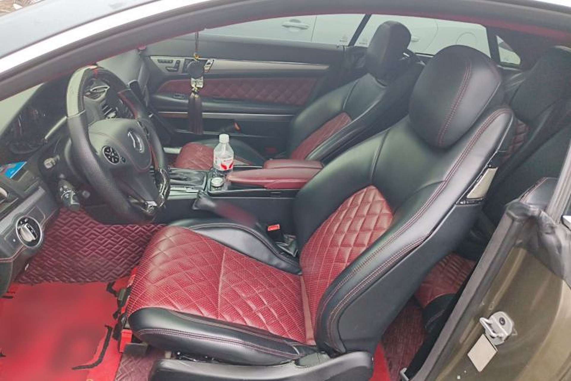 Used Mercedes-Benz E-Class 2010 E 260 CGI Coupe Left Front Seat