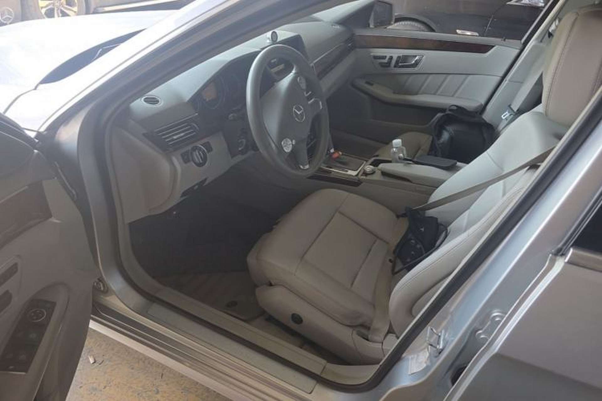 Used Mercedes-Benz E-Class 2010 E 260 L CGI Elegant Model Left Front Seat