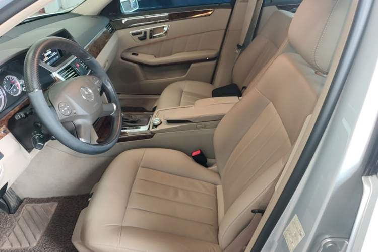 Used Mercedes-Benz E-Class 2010 E 200 CGI Elegant Model Left Front Seat