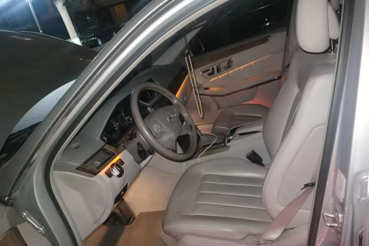 Used Mercedes-Benz E-Class 2010 E 200 CGI Elegant Model Left Front Seat
