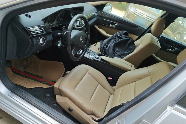 Used Mercedes-Benz E-Class 2010 E 260 CGI Fashion Model Left Front Seat