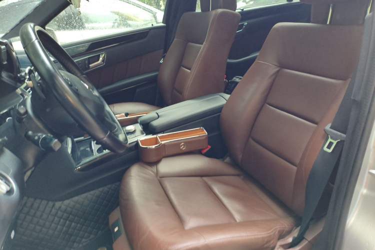 Used Mercedes-Benz E-Class 2010 E 300 L Fashion Model Left Front Seat