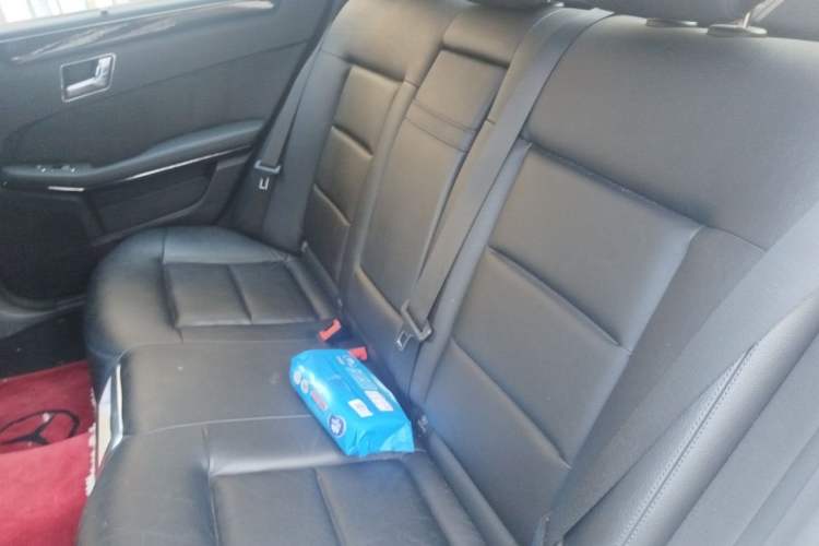 Used Mercedes-Benz E-Class 2010 E 300 Fashion Luxury Edition Left Rear Seat