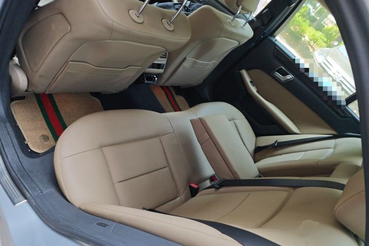Used Mercedes-Benz E-Class 2010 E 260 CGI Fashion Model Left Rear Seat