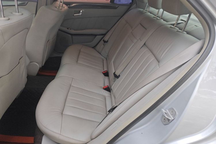 Used Mercedes-Benz E-Class 2010 E 200 CGI Elegant Model Left Rear Seat