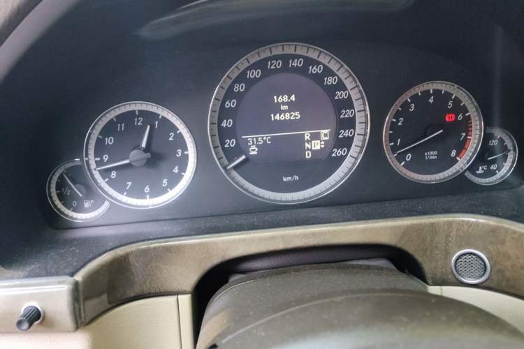 Used Mercedes-Benz E-Class 2010 E 300 Elegant Luxury Edition Odometer Close Up