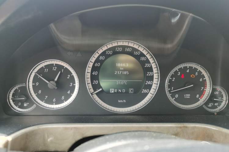 Used Mercedes-Benz E-Class 2010 E 200 CGI Elegant Model Odometer Close Up