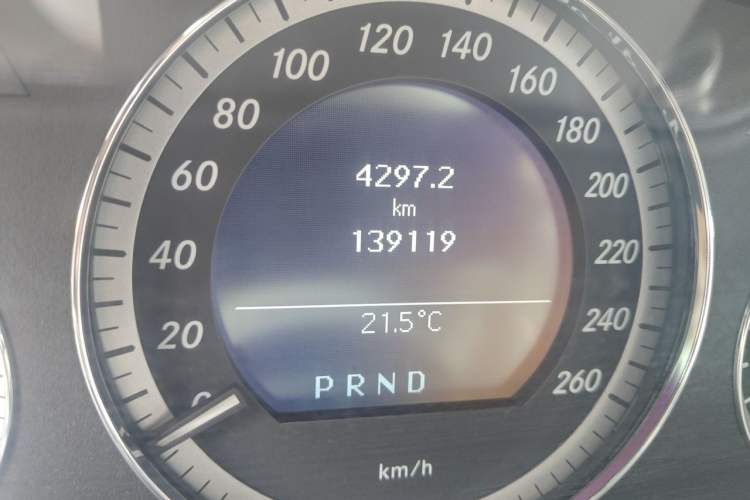 Used Mercedes-Benz E-Class 2010 E 200 CGI Elegant Model Odometer Close Up