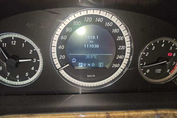Used Mercedes-Benz E-Class 2010 E 200 CGI Elegant Model Odometer Close Up