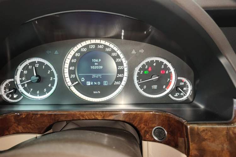 Used Mercedes-Benz E-Class 2010 E 200 CGI Elegant Model Odometer Close Up