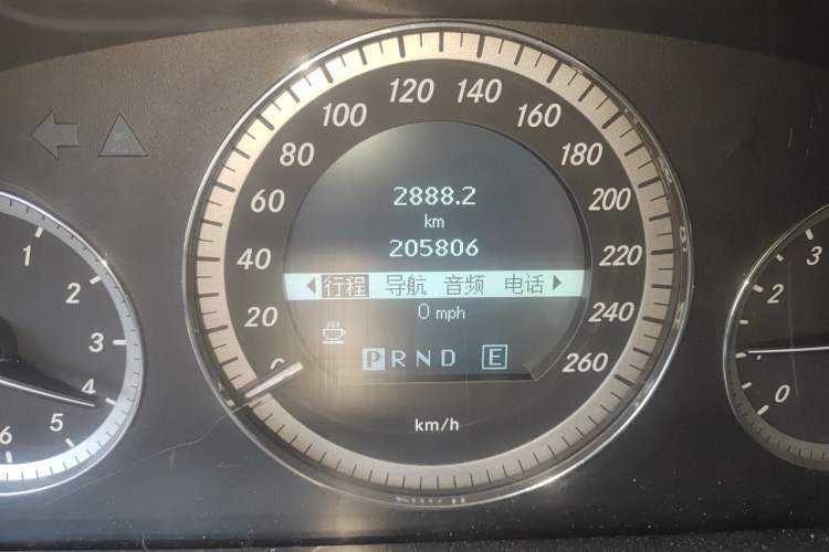 Used Mercedes-Benz E-Class 2010 E 260 L CGI Elegant Model Odometer Close Up