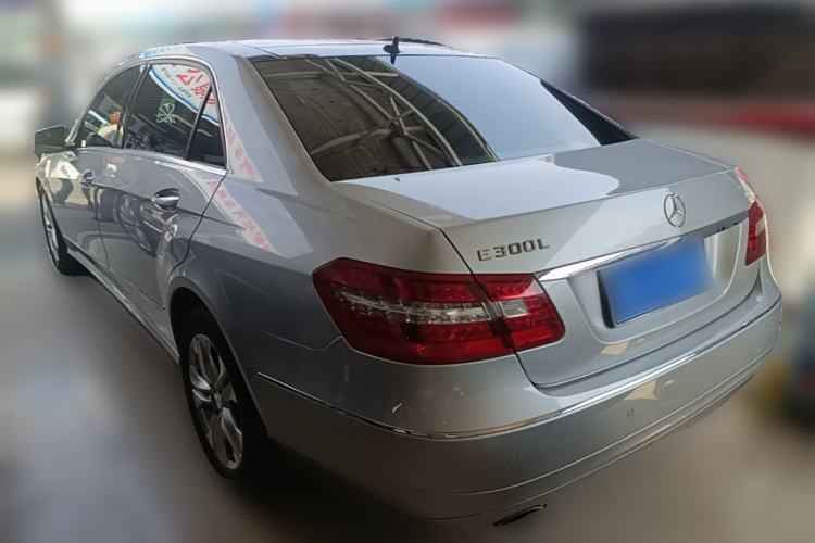 Used Mercedes-Benz E-Class 2010 E 300 L Fashion Model Rear Left 45 Deg