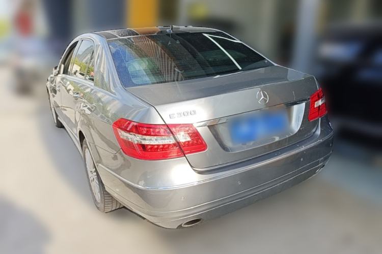 Used Mercedes-Benz E-Class 2010 E 300 Elegant Luxury Edition Rear Left 45 Deg