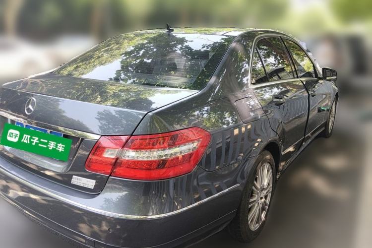Used Mercedes-Benz E-Class 2010 E 300 Elegant Luxury Edition Rear Right 45 Deg
