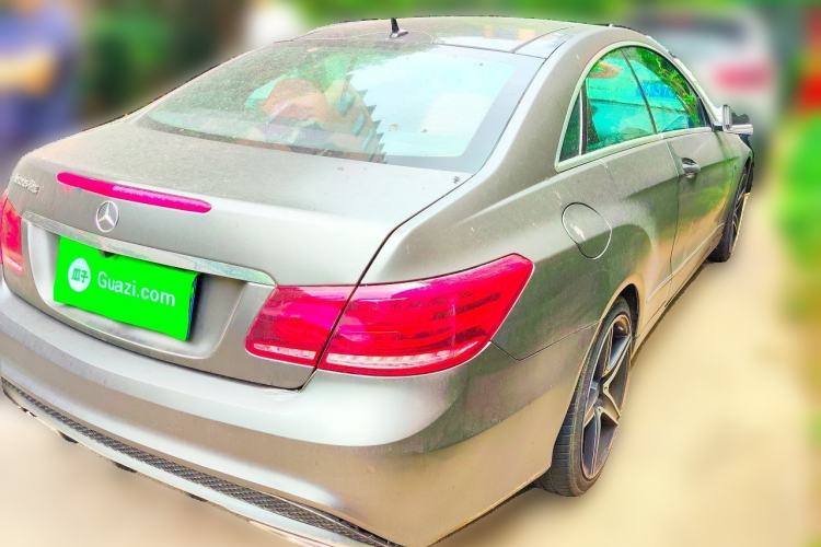 Used Mercedes-Benz E-Class 2010 E 260 CGI Coupe Rear Right 45 Deg