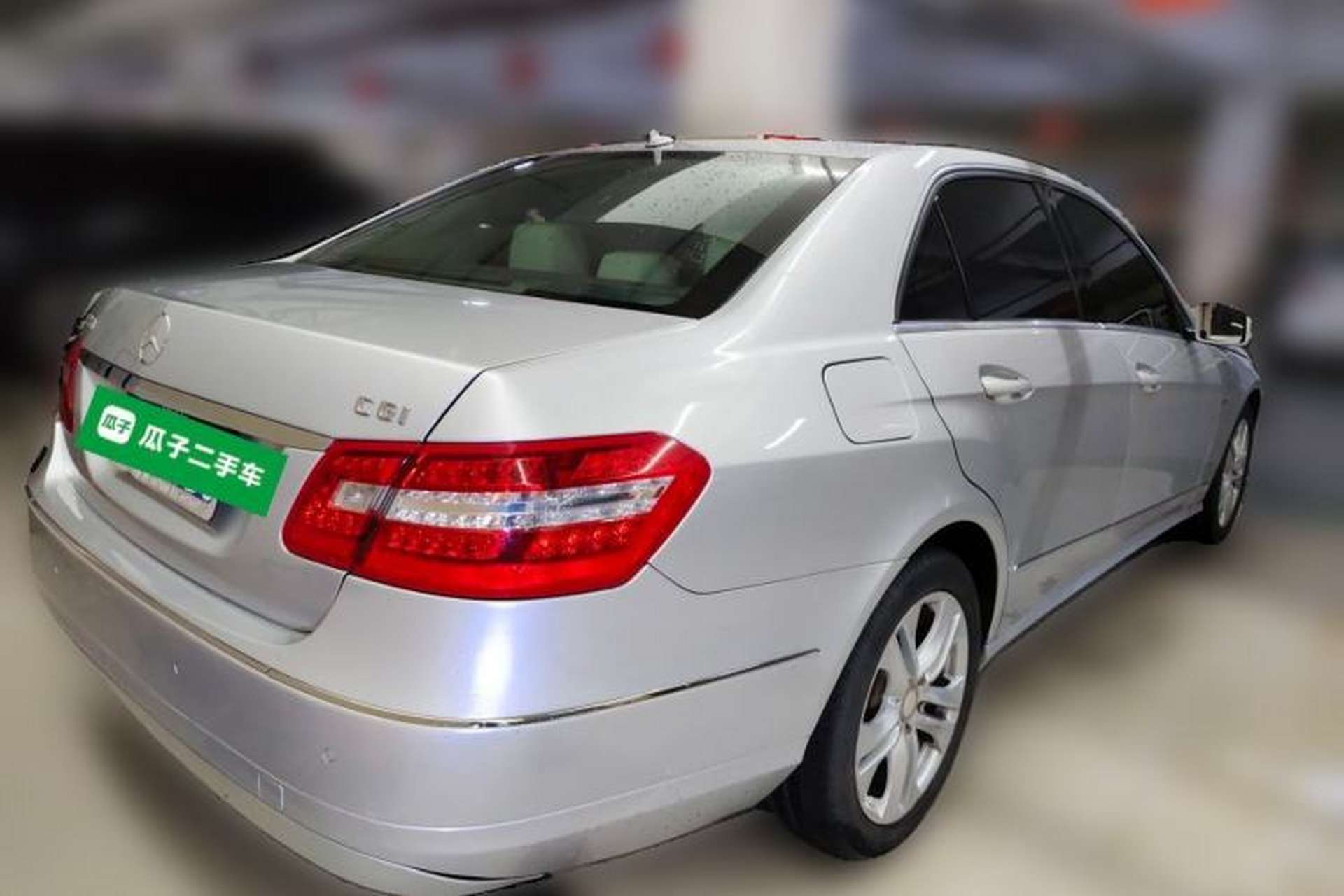 Used Mercedes-Benz E-Class 2010 E 260 CGI Fashion Model Rear Right 45 Deg