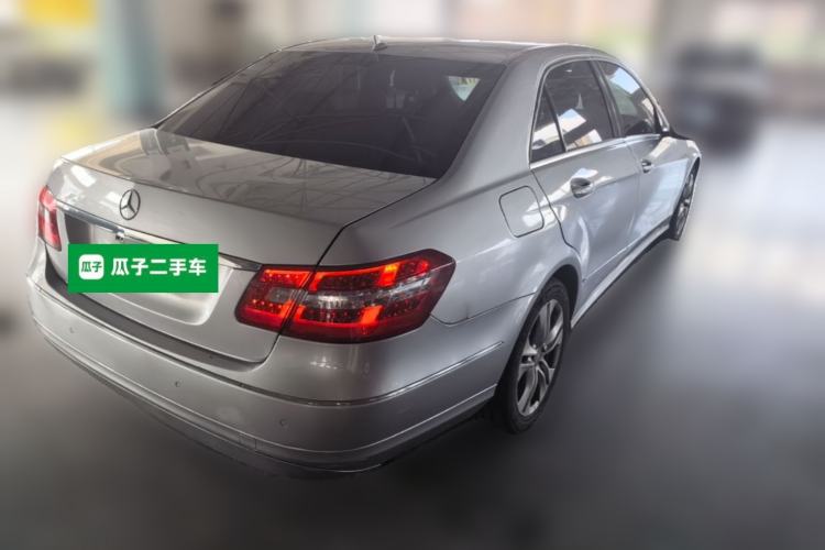 Used Mercedes-Benz E-Class 2010 E 200 CGI Elegant Model Rear Right 45 Deg