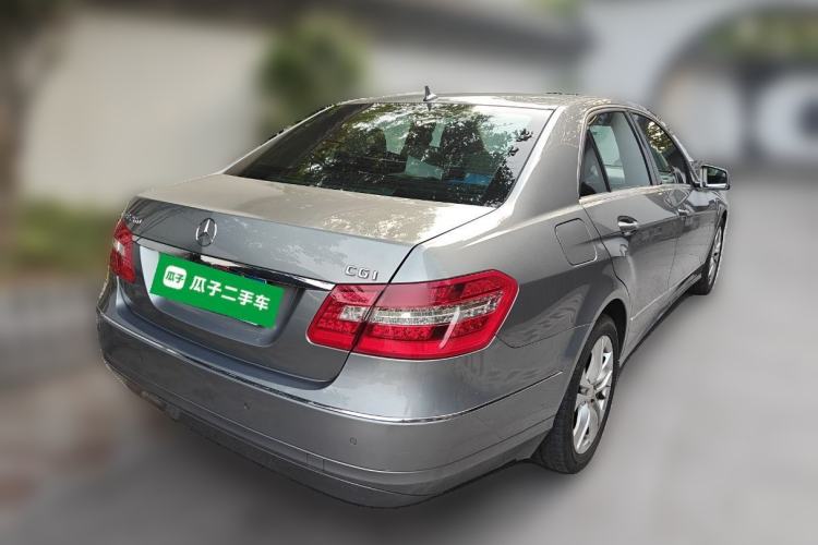 Used Mercedes-Benz E-Class 2010 E 260 CGI Fashion Model Rear Right 45 Deg