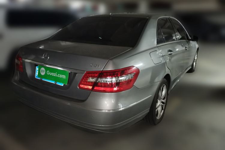 Used Mercedes-Benz E-Class 2010 E 260 CGI Fashion Model Rear Right 45 Deg