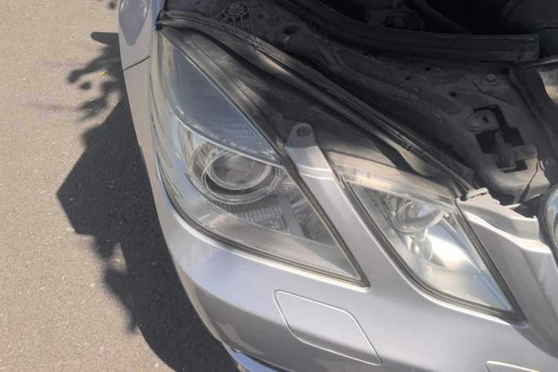 Used Mercedes-Benz E-Class 2010 E 300 L Fashion Model Right Front Headlight