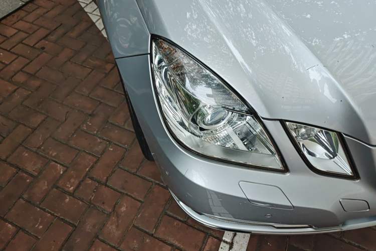Used Mercedes-Benz E-Class 2010 E 260 L CGI Elegant Model Right Front Headlight