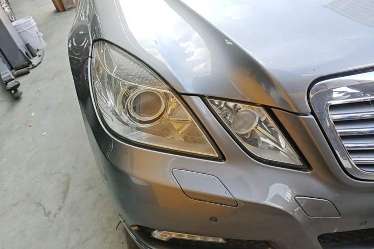 Used Mercedes-Benz E-Class 2010 E 300 Elegant Luxury Edition Right Front Headlight