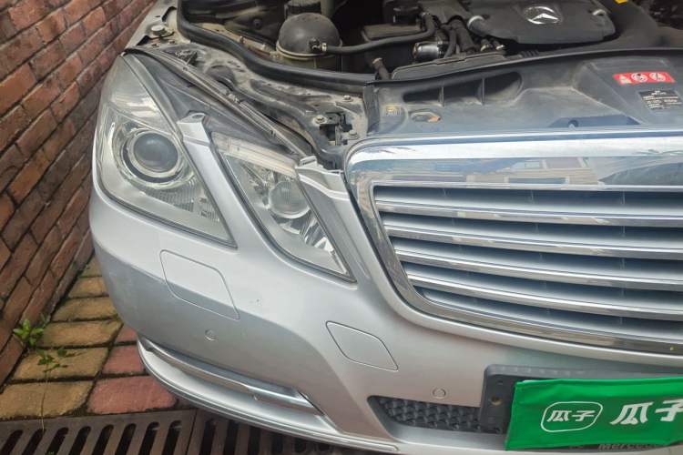 Used Mercedes-Benz E-Class 2010 E 200 CGI Elegant Model Right Front Headlight