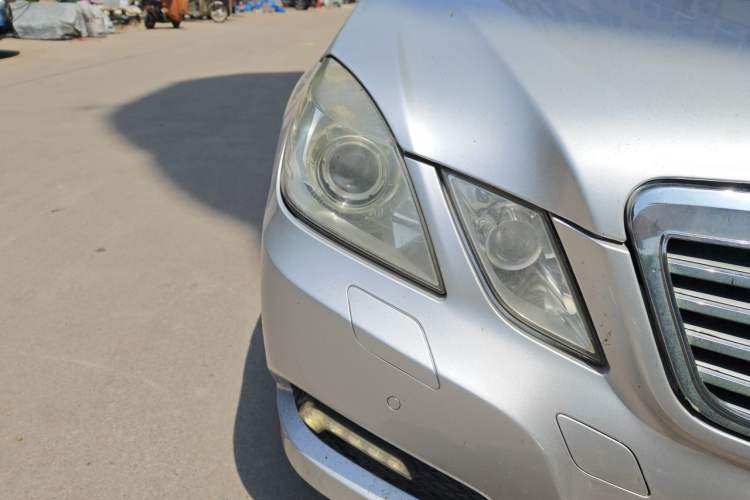 Used Mercedes-Benz E-Class 2010 E 260 CGI Fashion Model Right Front Headlight