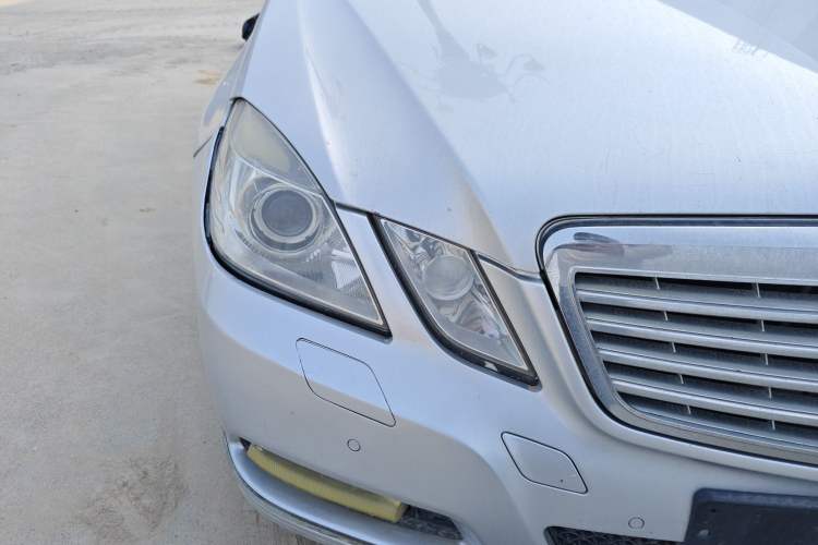 Used Mercedes-Benz E-Class 2010 E 260 L CGI Elegant Model Right Front Headlight