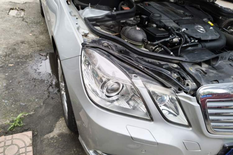 Used Mercedes-Benz E-Class 2010 E 200 CGI Elegant Model Right Front Headlight